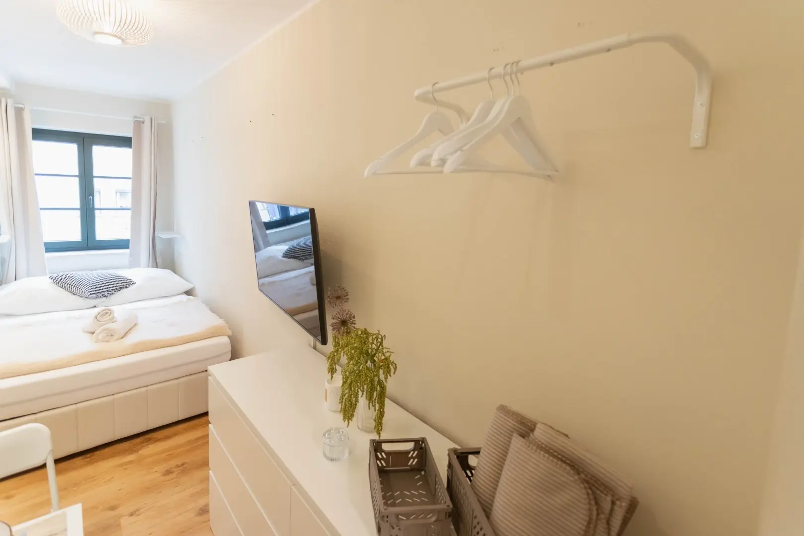 Schlafzimmer 4